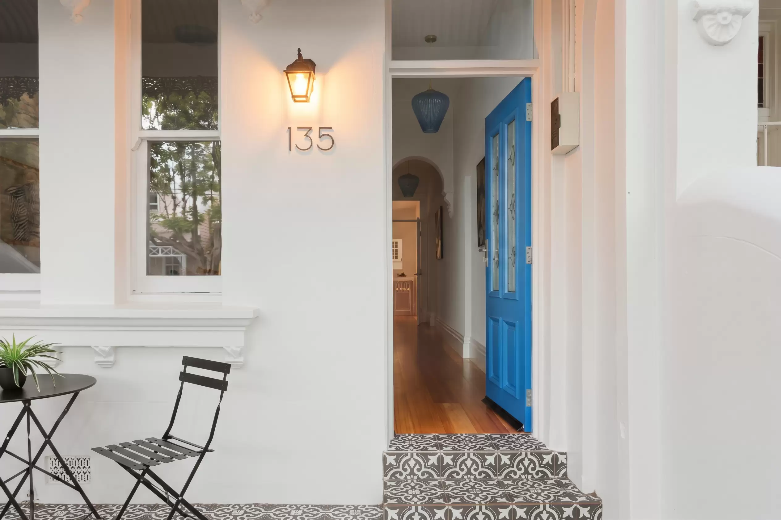 135 Sutherland Street, Paddington Auction by Sydney Sotheby's International Realty - image 2
