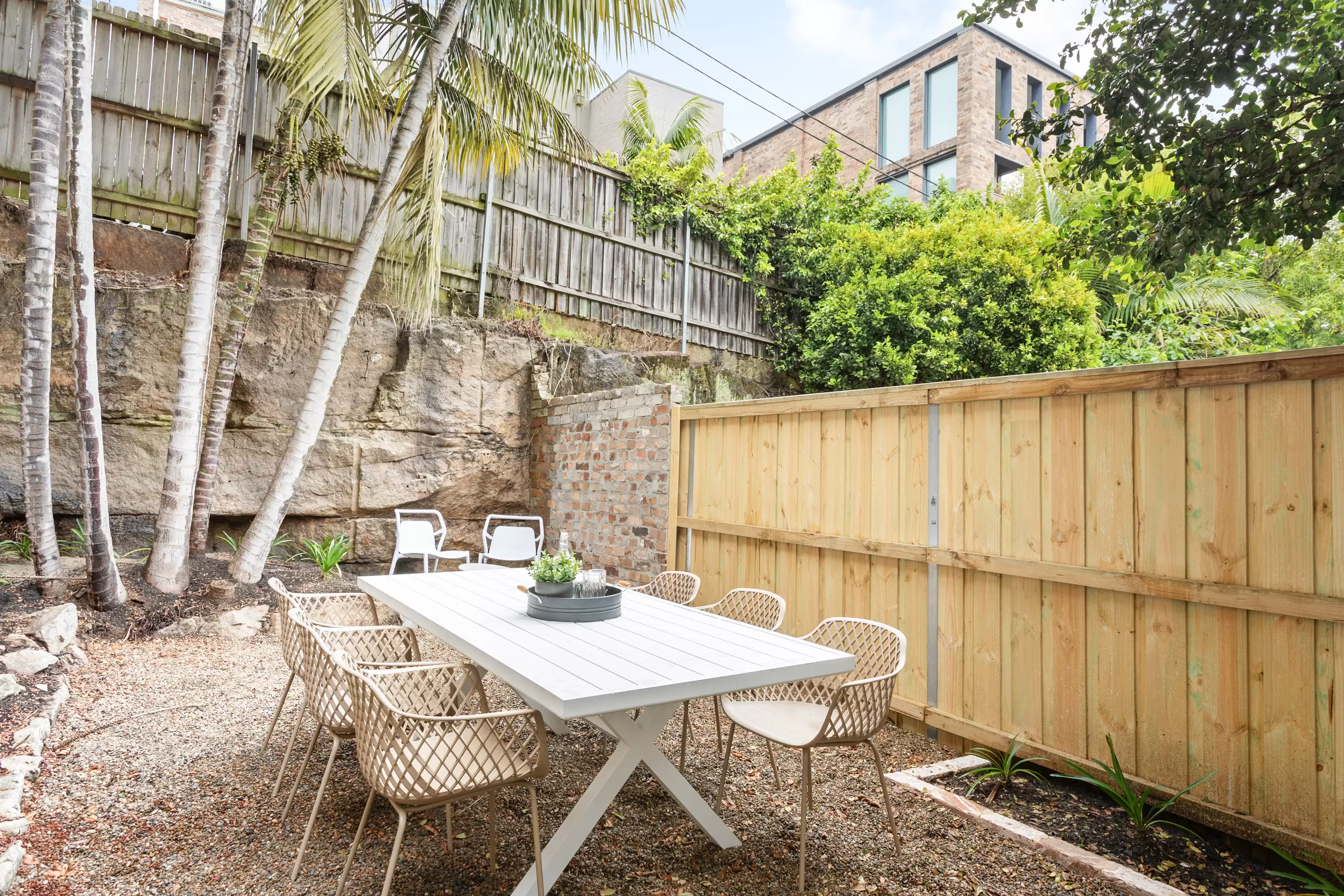 135 Sutherland Street, Paddington Auction by Sydney Sotheby's International Realty - image 8