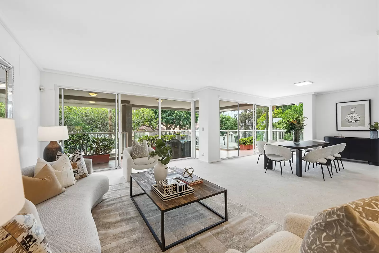 2/29-33 Mona Road, Darling Point For Sale by Sydney Sotheby's International Realty - image 2