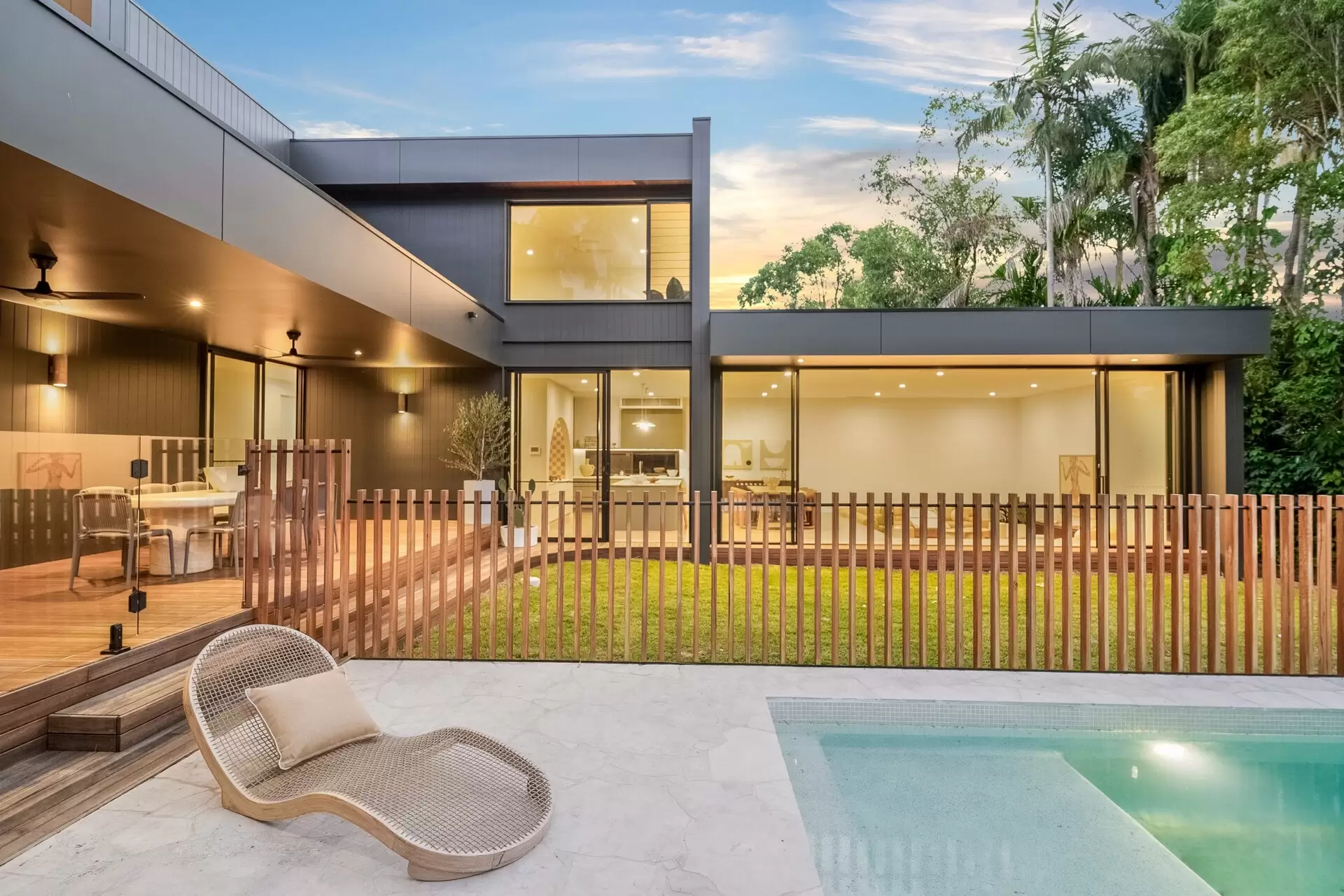 9 Walker Street, Byron Bay For Sale by Sydney Sotheby's International Realty - image 1