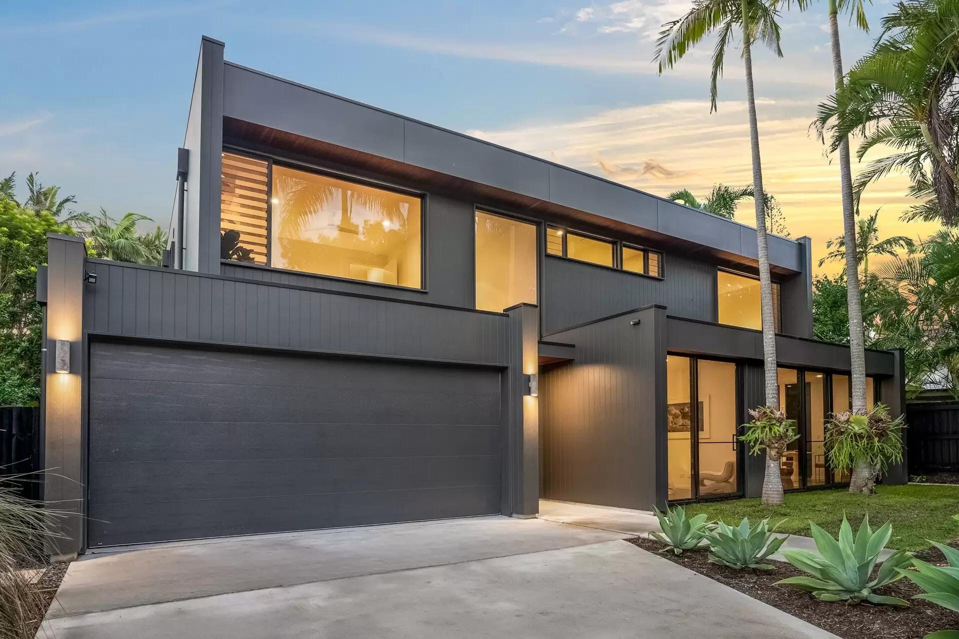 9 Walker Street, Byron Bay For Sale by Sydney Sotheby's International Realty - image 4