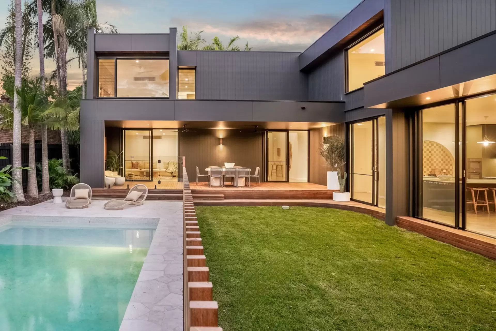 9 Walker Street, Byron Bay For Sale by Sydney Sotheby's International Realty - image 2
