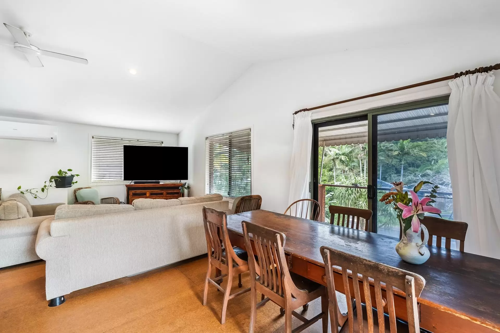 24 Caniaba Crescent, Suffolk Park For Sale by Sydney Sotheby's International Realty - image 6