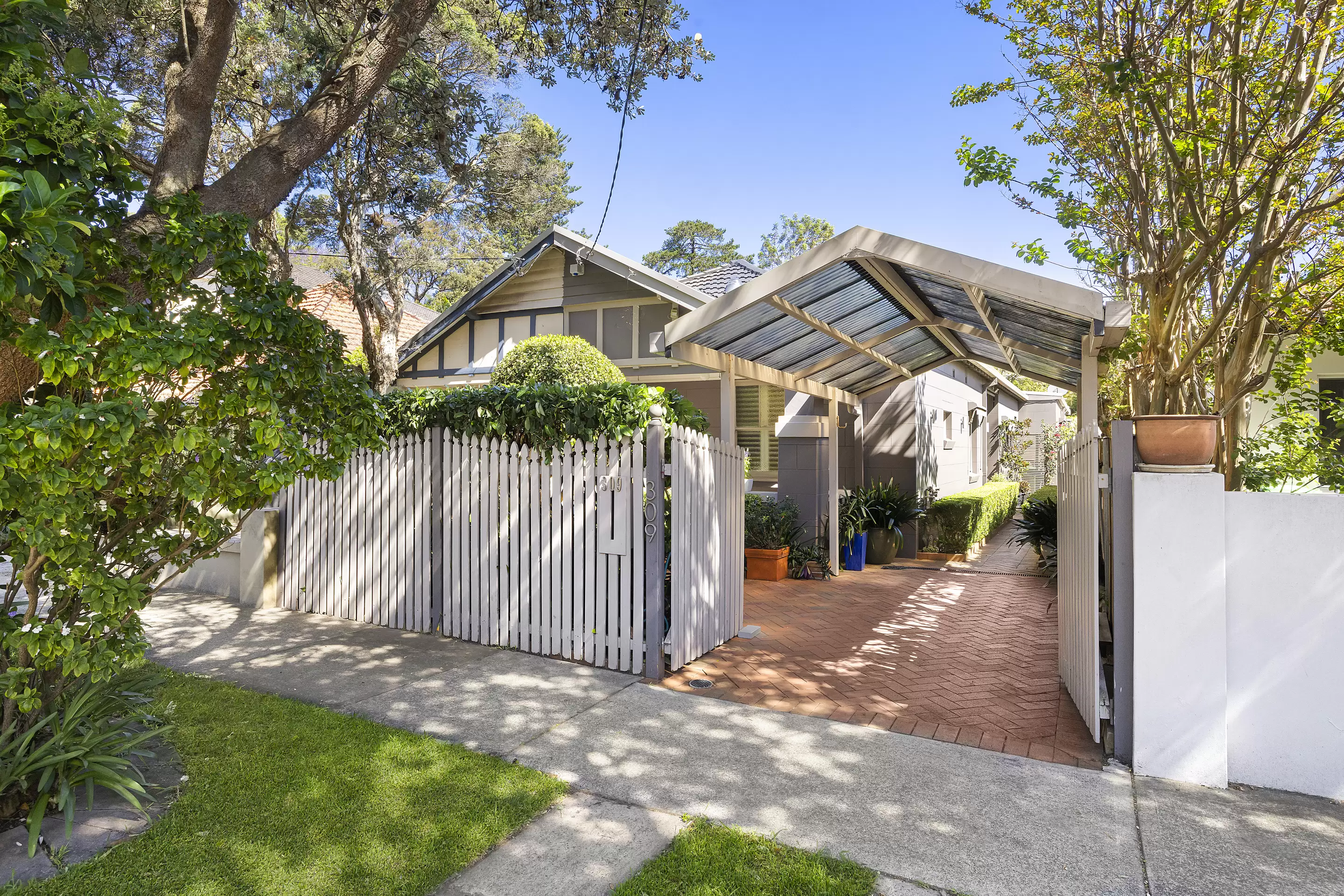 309 Rainbow Street, South Coogee Auction by Sydney Sotheby's International Realty - image 3