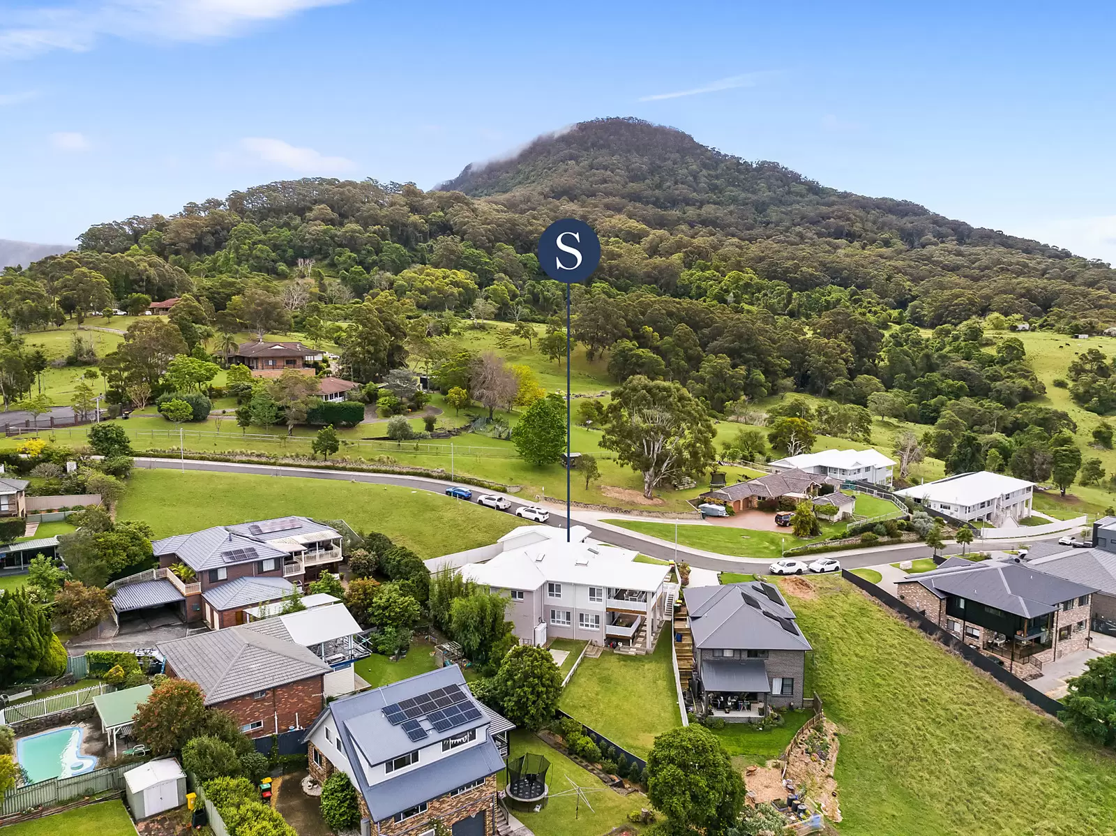 6 Tannabah Place, Farmborough Heights Auction by Sydney Sotheby's International Realty - image 11