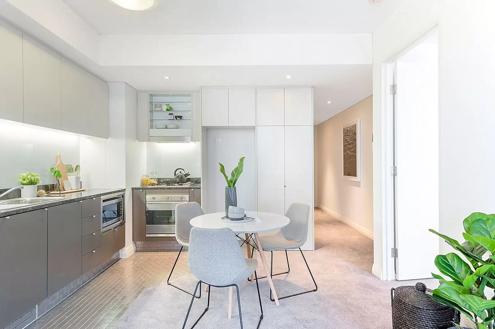 C701/24-26 Point Street, Pyrmont Sold by Sydney Sotheby's International Realty - image 5