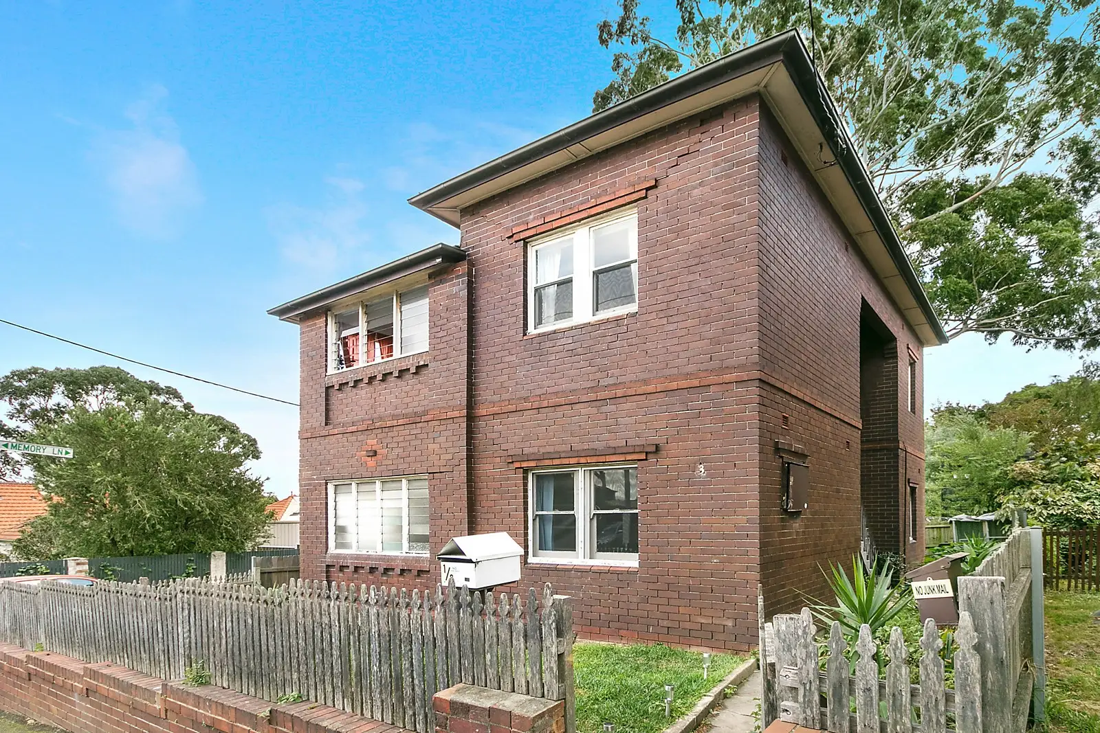 3 Schultz Street, Balmain Sold by Sydney Sotheby's International Realty - image 1