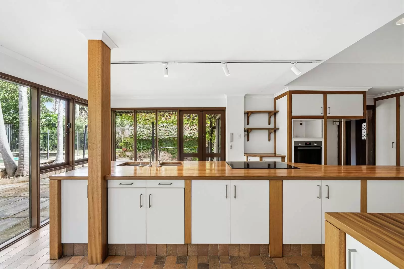 62 Captain Pipers Road, Vaucluse Leased by Sydney Sotheby's International Realty - image 2