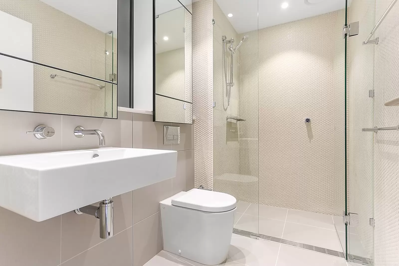 3052/65 Tumbalong Boulevard, Haymarket Leased by Sydney Sotheby's International Realty - image 5