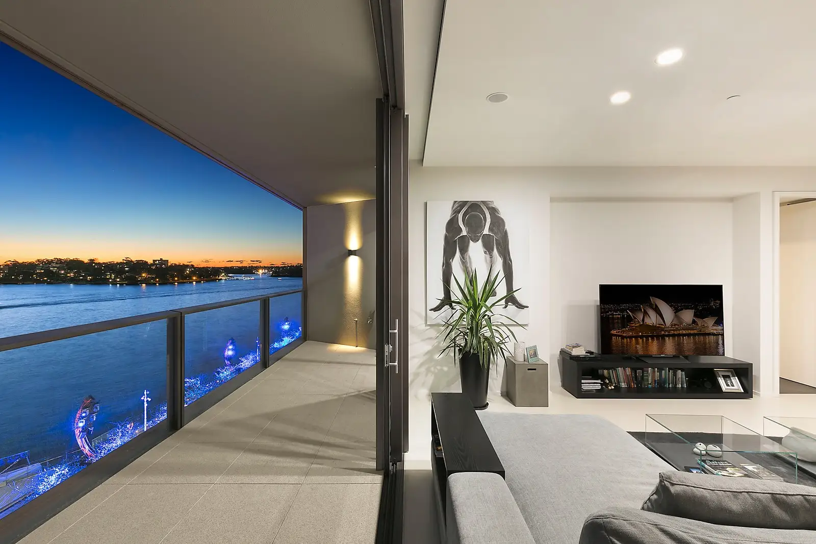 403/21 Barangaroo Avenue, Barangaroo Sold by Sydney Sotheby's International Realty - image 3