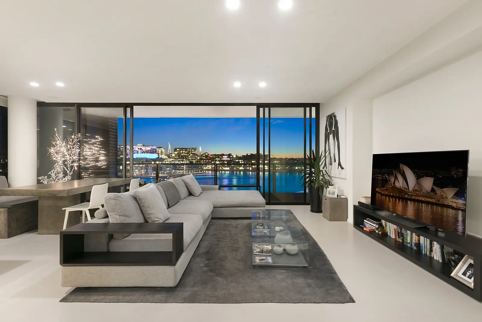 403/21 Barangaroo Avenue, Barangaroo Sold by Sydney Sotheby's International Realty - image 2