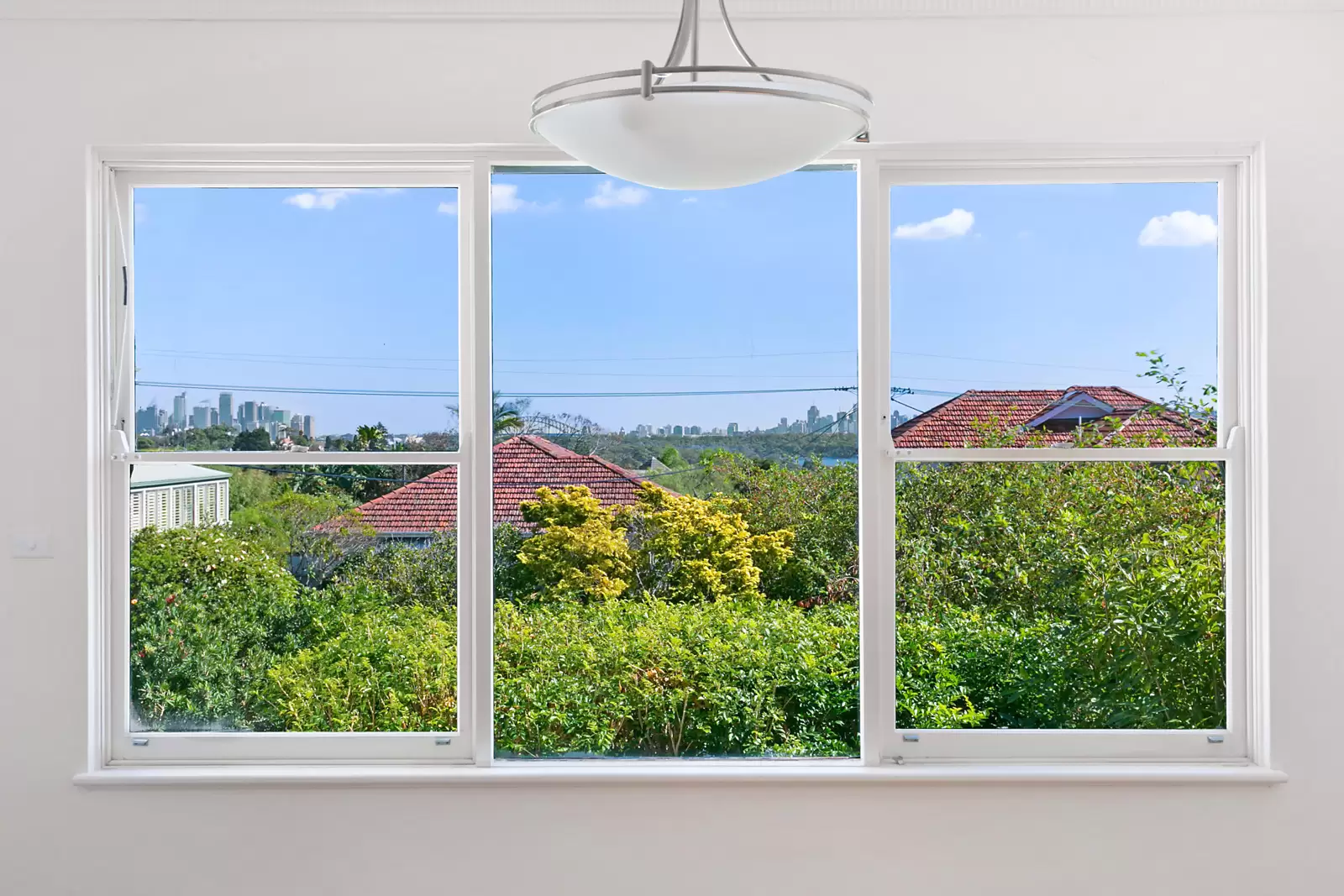13 Village High Road, Vaucluse Leased by Sydney Sotheby's International Realty - image 3
