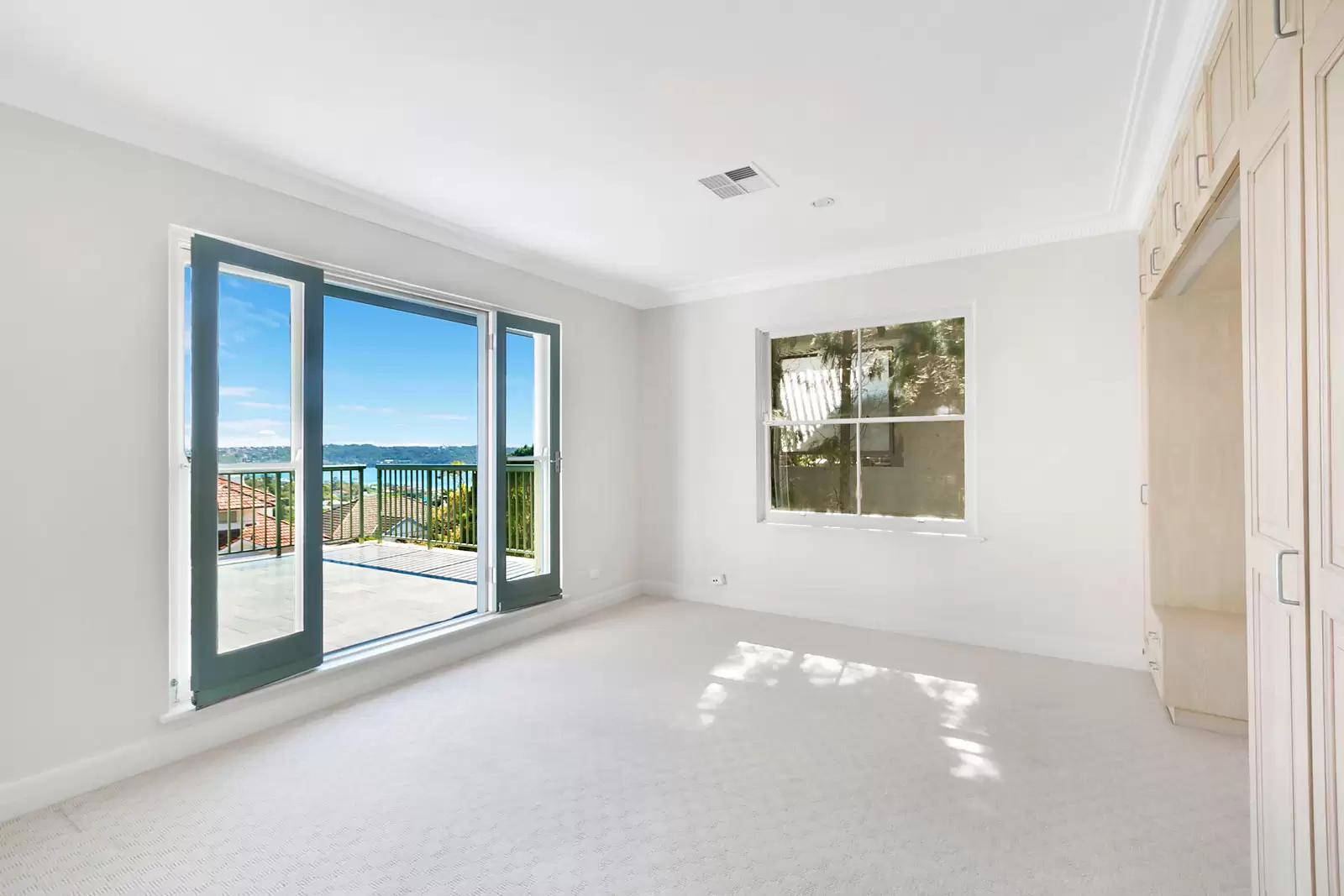 13 Village High Road, Vaucluse Leased by Sydney Sotheby's International Realty - image 4
