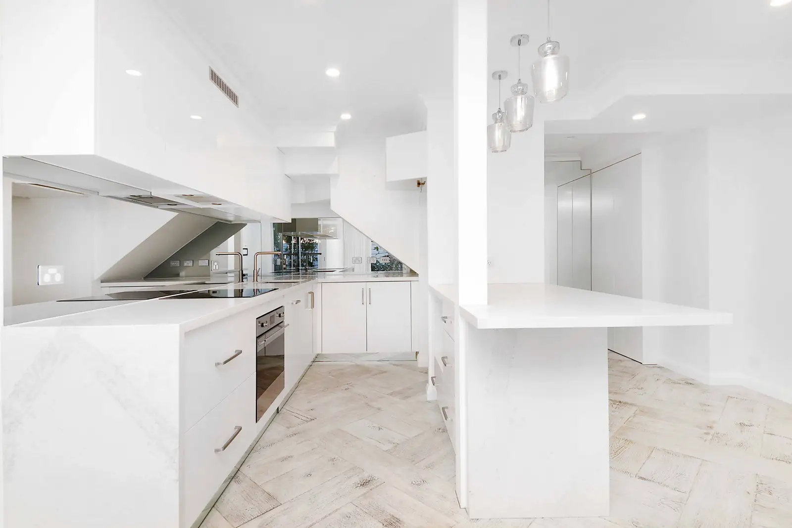 7D/7 Botany Street, Bondi Junction Leased by Sydney Sotheby's International Realty - image 1