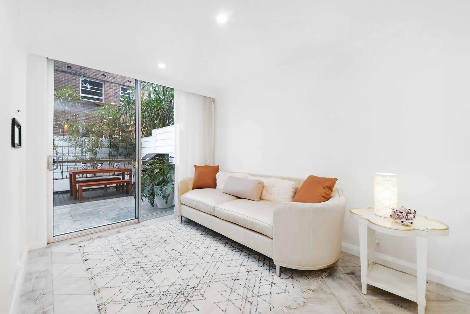 7D/7 Botany Street, Bondi Junction Leased by Sydney Sotheby's International Realty - image 3