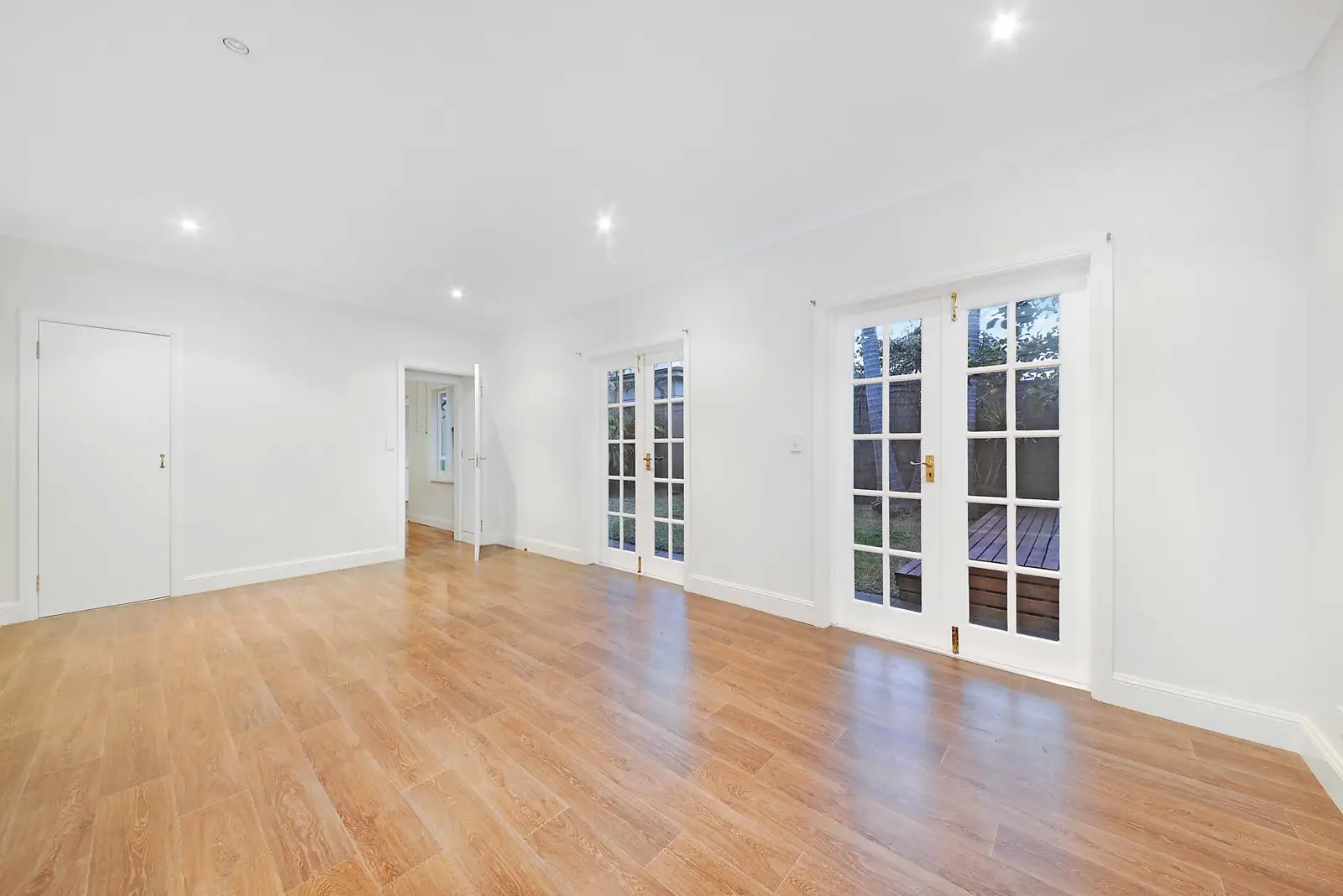 3 Barden Street, Tempe Leased by Sydney Sotheby's International Realty - image 2