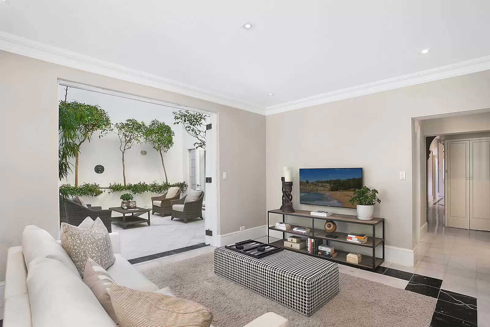 3 Elizabeth Place, Darling Point Sold by Sydney Sotheby's International Realty - image 6