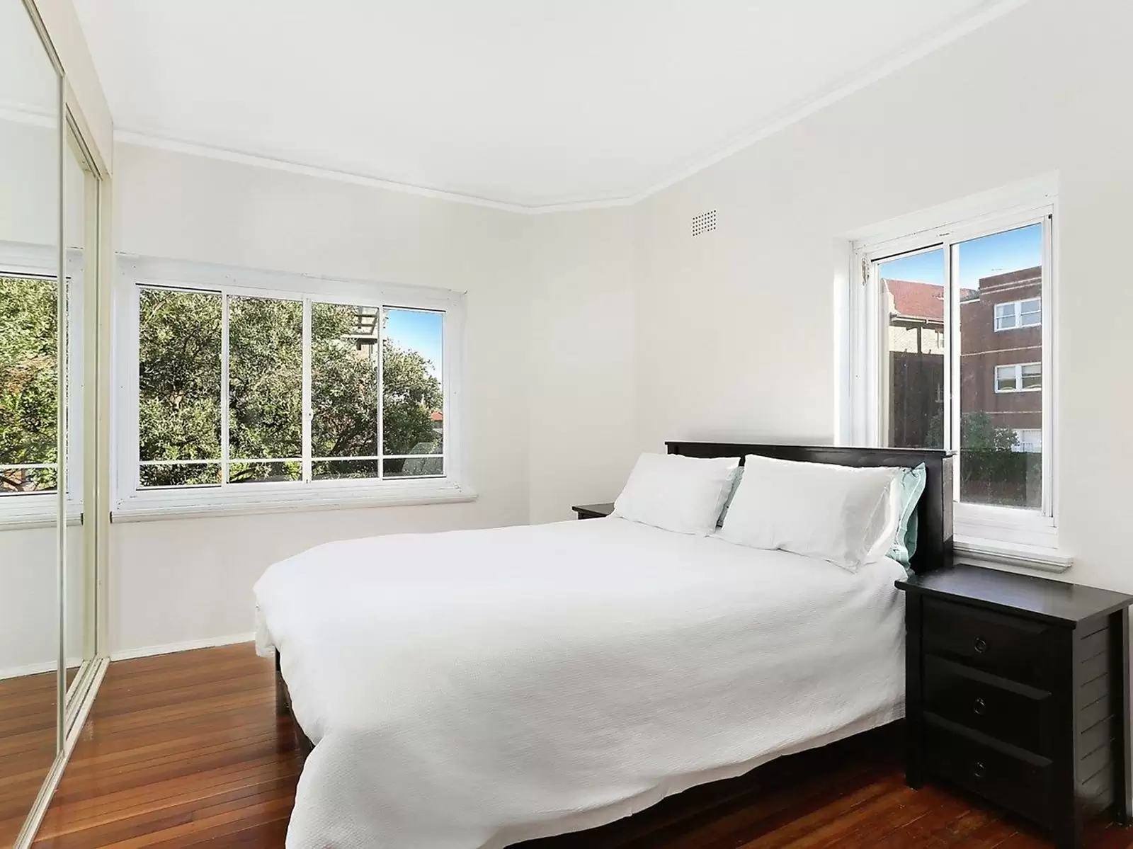 2/2 Ramsgate Avenue, Bondi Beach Sold by Sydney Sotheby's International Realty - image 6