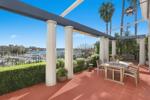 1/40-42 Mona Road, Darling Point Sold by Sydney Sotheby's International Realty