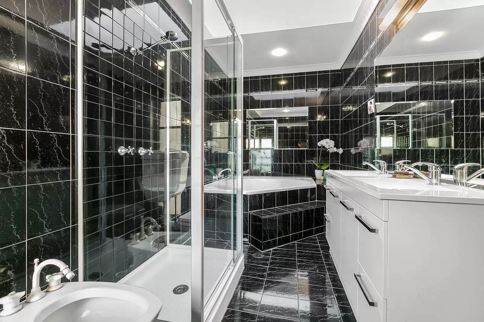 14 Penkivil Steet, Bondi Sold by Sydney Sotheby's International Realty - image 8