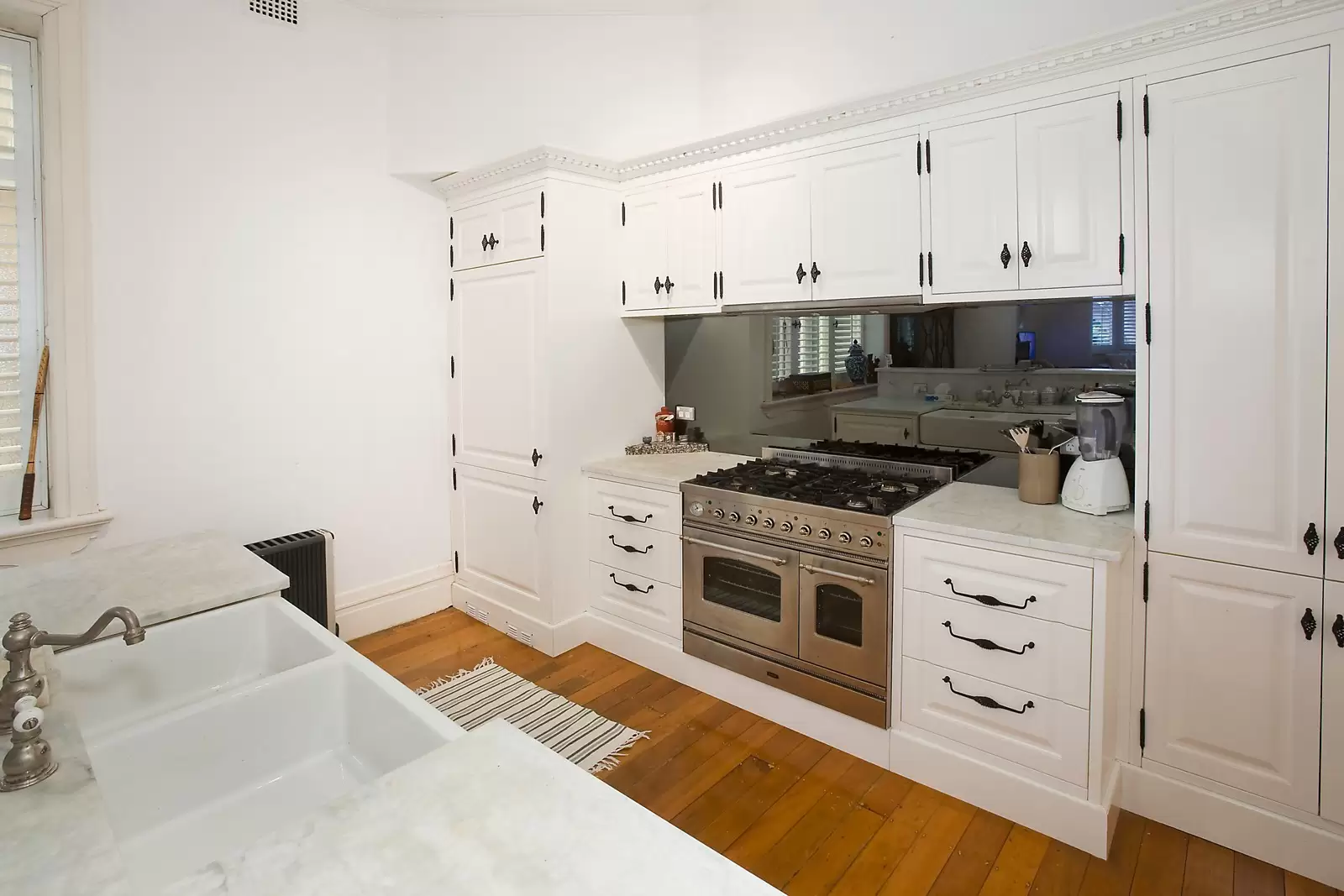 33 Darling Point Road, Darling Point Sold by Sydney Sotheby's International Realty - image 5