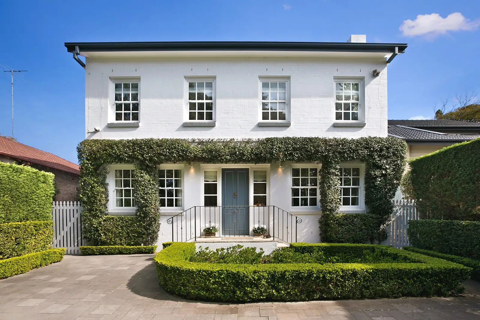 161 O'Sullivan Road, Bellevue Hill Sold by Sydney Sotheby's International Realty - image 1