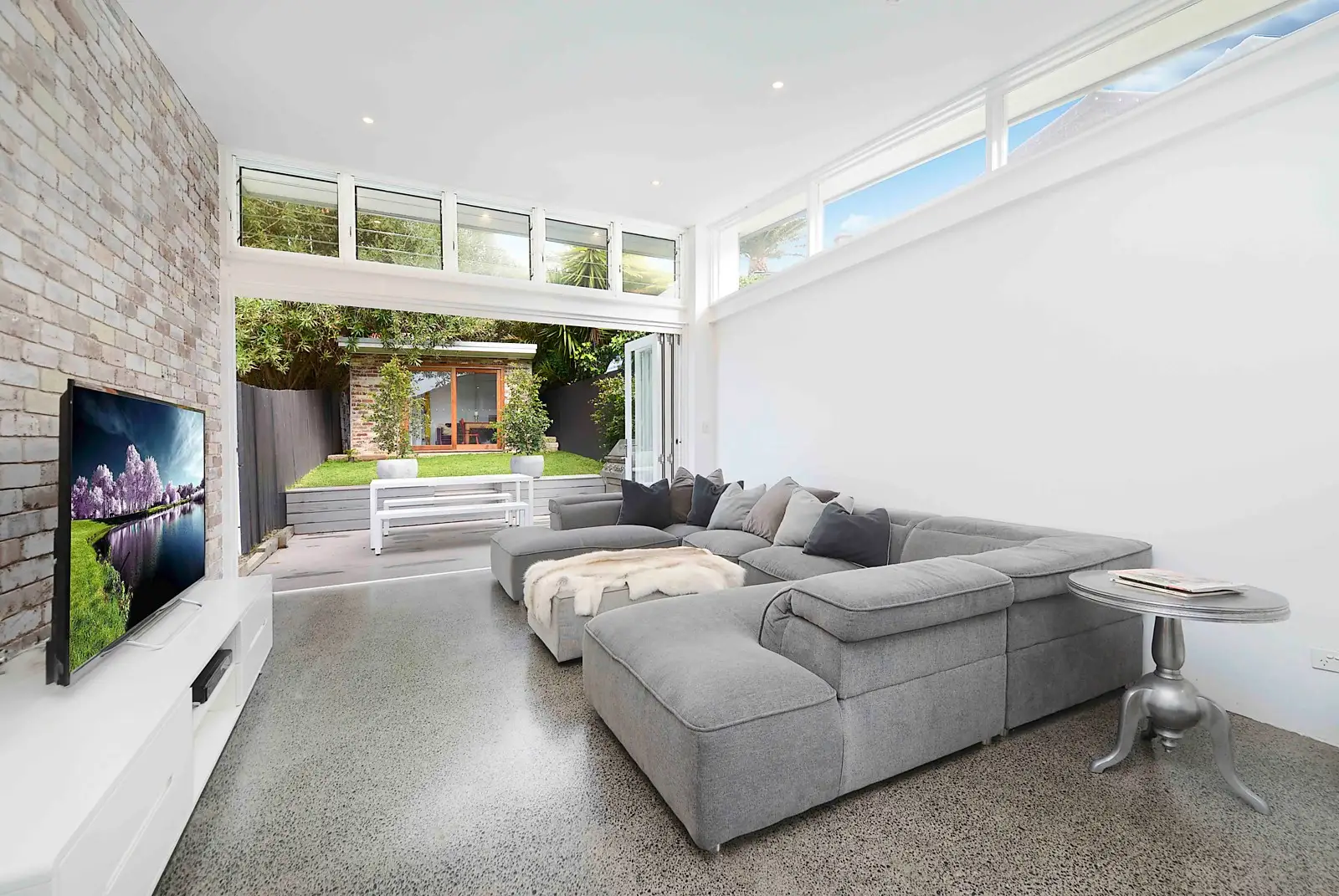 42 Edward Street, Bondi Leased by Sydney Sotheby's International Realty - image 2