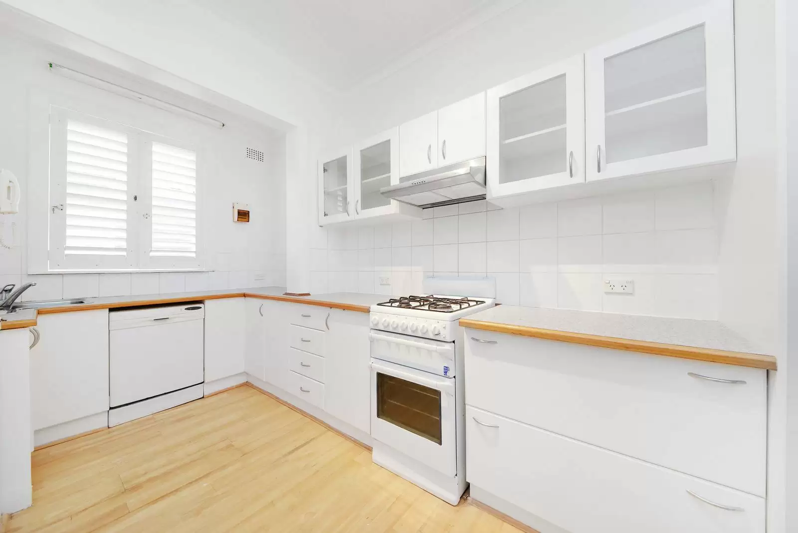8/526 New South Head Road, Double Bay Leased by Sydney Sotheby's International Realty - image 3