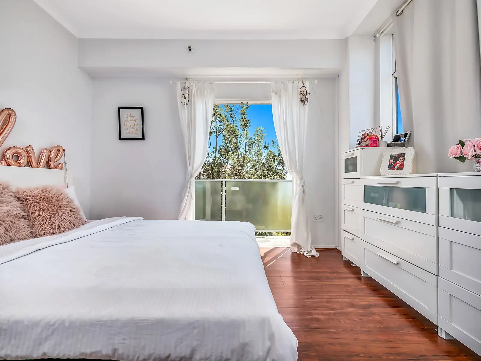 11/83 Old South Head Road - Enter From Ben Eden Street, Bondi Junction Sold by Sydney Sotheby's International Realty - image 2