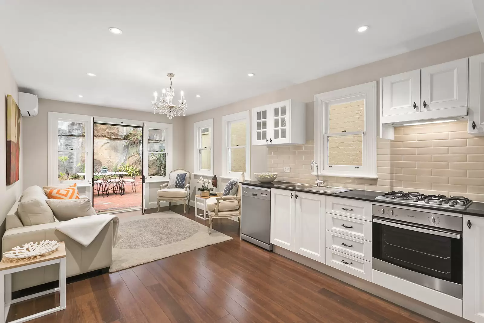 54 Kent Street, Millers Point Sold by Sydney Sotheby's International Realty - image 4
