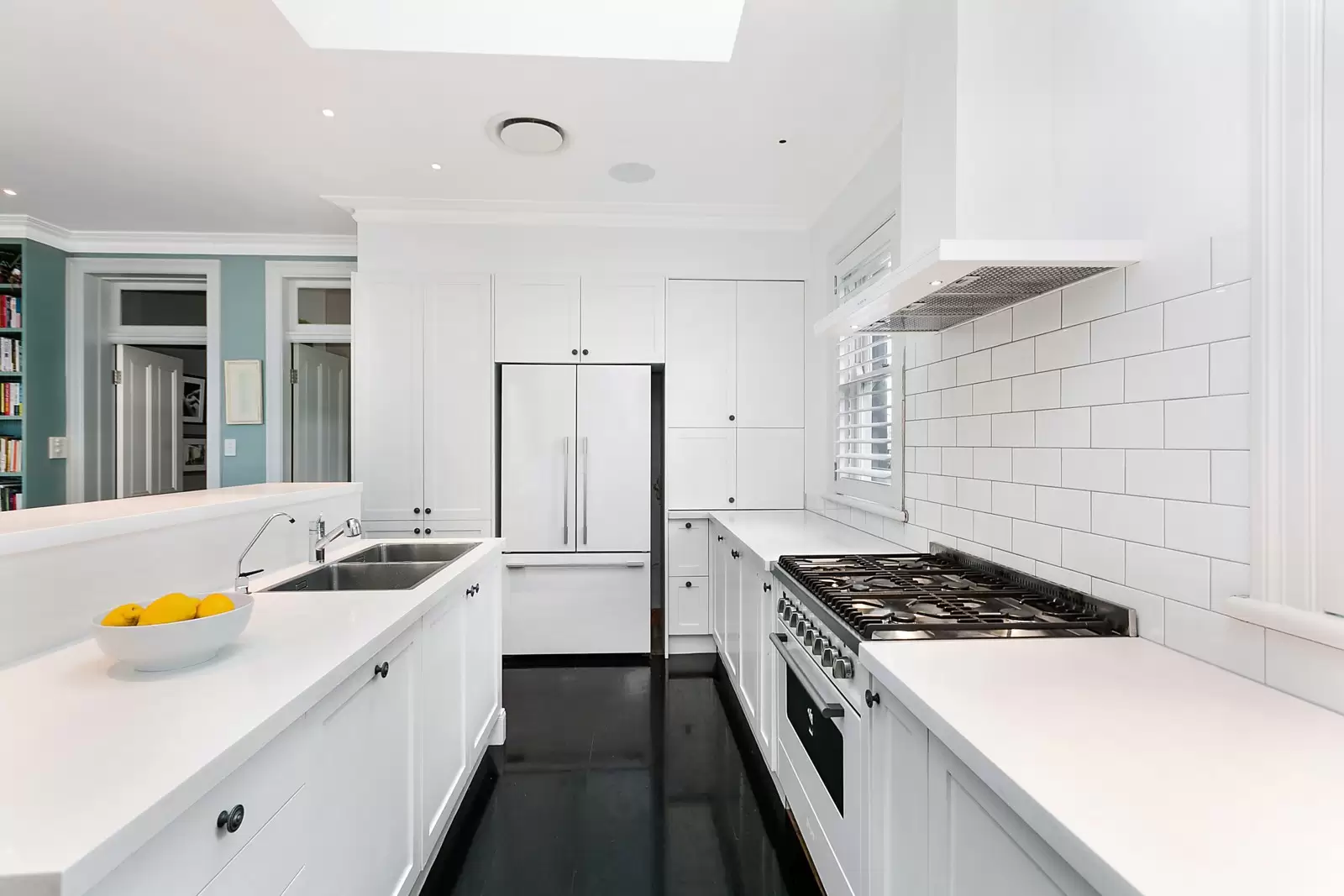 28 Wentworth Road, Vaucluse Sold by Sydney Sotheby's International Realty - image 7