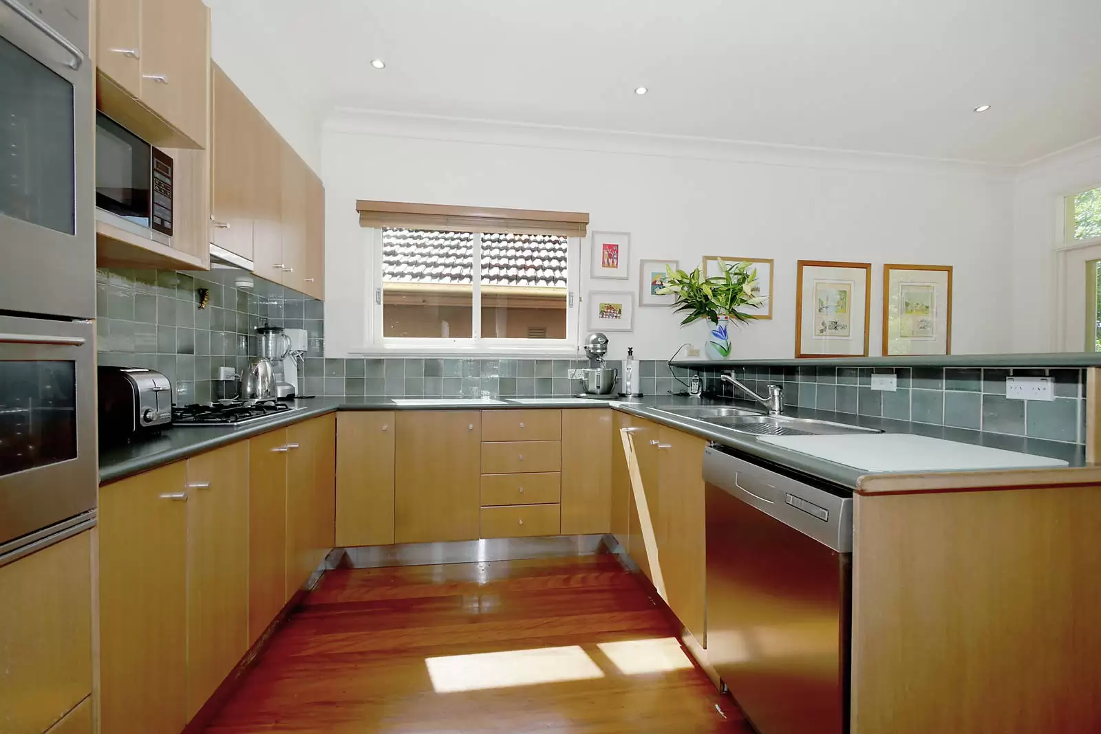 9 Clarendon Street, Vaucluse Leased by Sydney Sotheby's International Realty - image 17