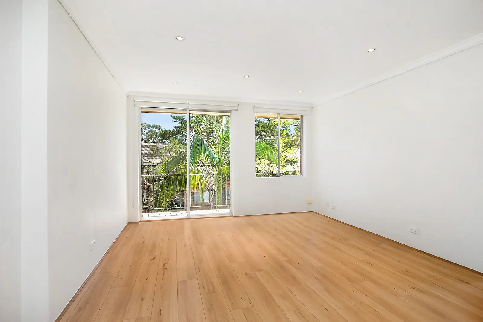 9/58 Meadow Crescent, Meadowbank Sold by Sydney Sotheby's International Realty - image 2