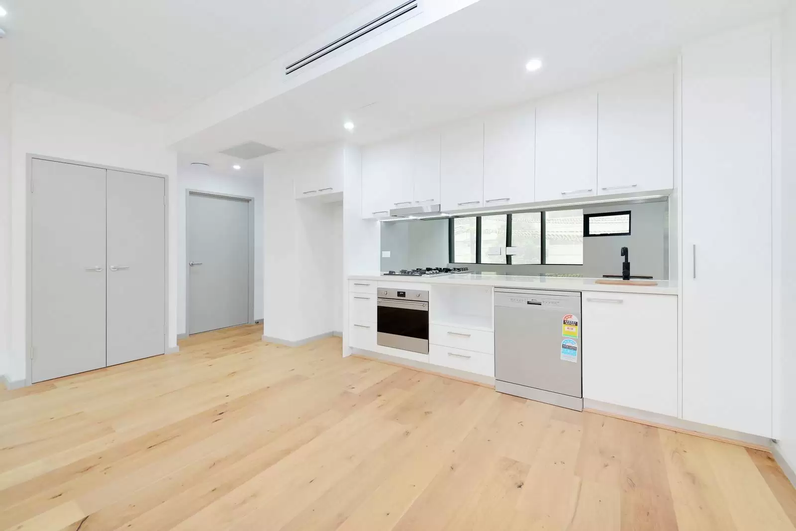 101/223-235 Botany Road, Waterloo Leased by Sydney Sotheby's International Realty - image 1