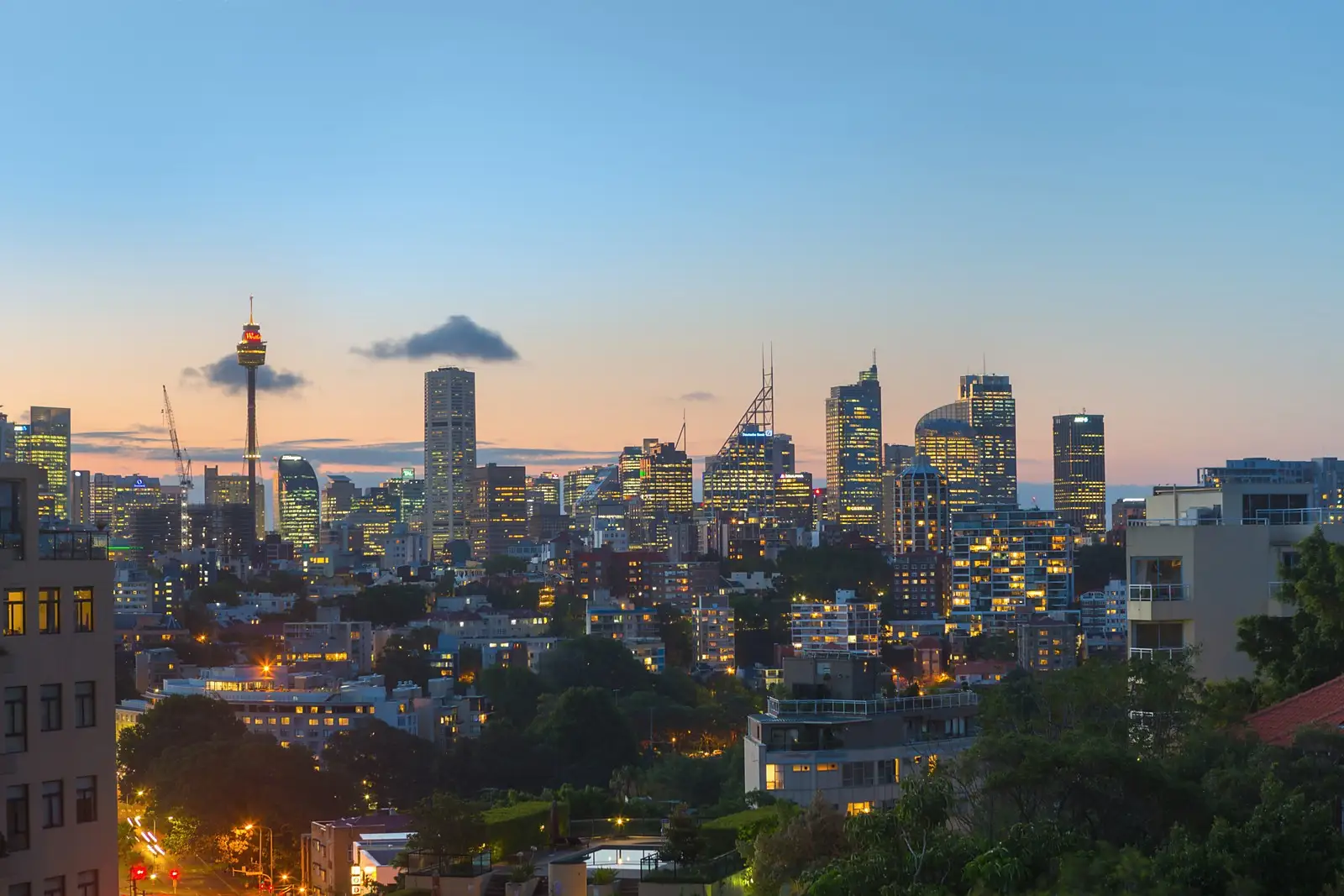 6C/3 Darling Point Road, Darling Point Leased by Sydney Sotheby's International Realty - image 1
