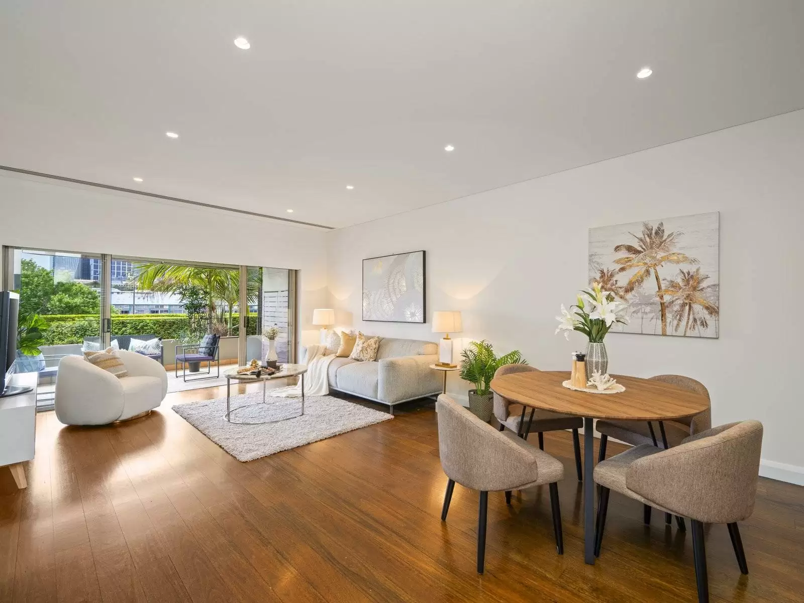 48/67 Cowper Wharf Road, Woolloomooloo Leased by Sydney Sotheby's International Realty - image 1
