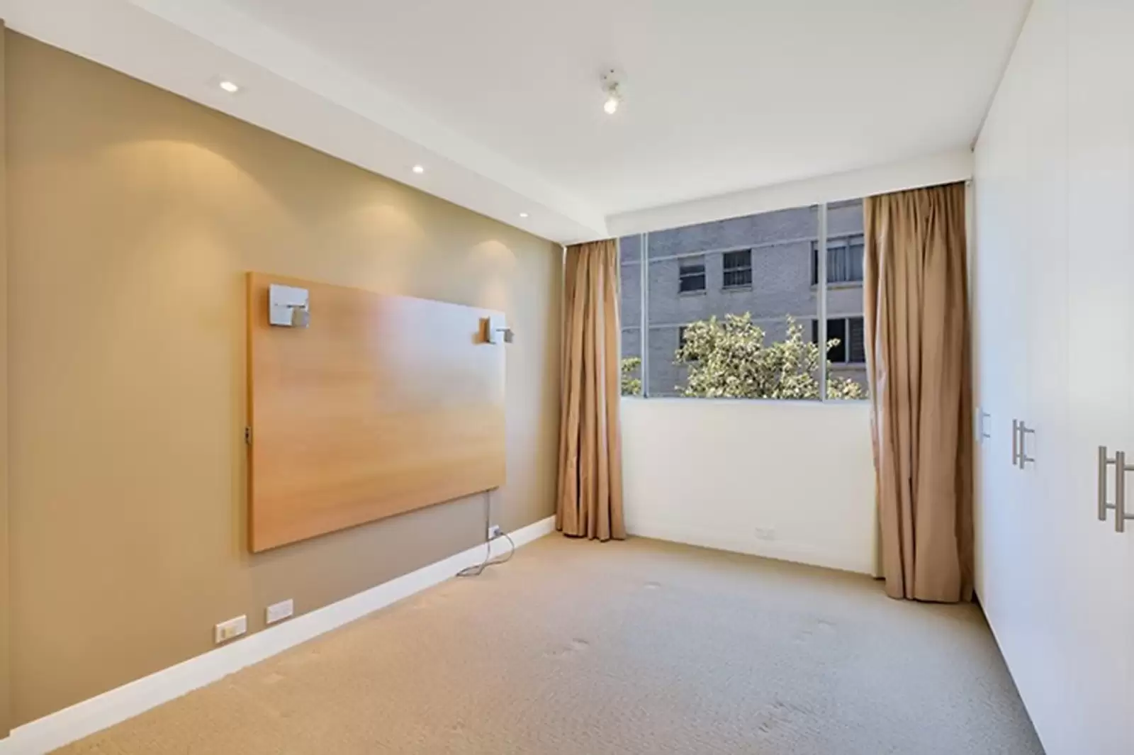 9/6-8 Ocean Street North, Bondi Beach Leased by Sydney Sotheby's International Realty - image 3