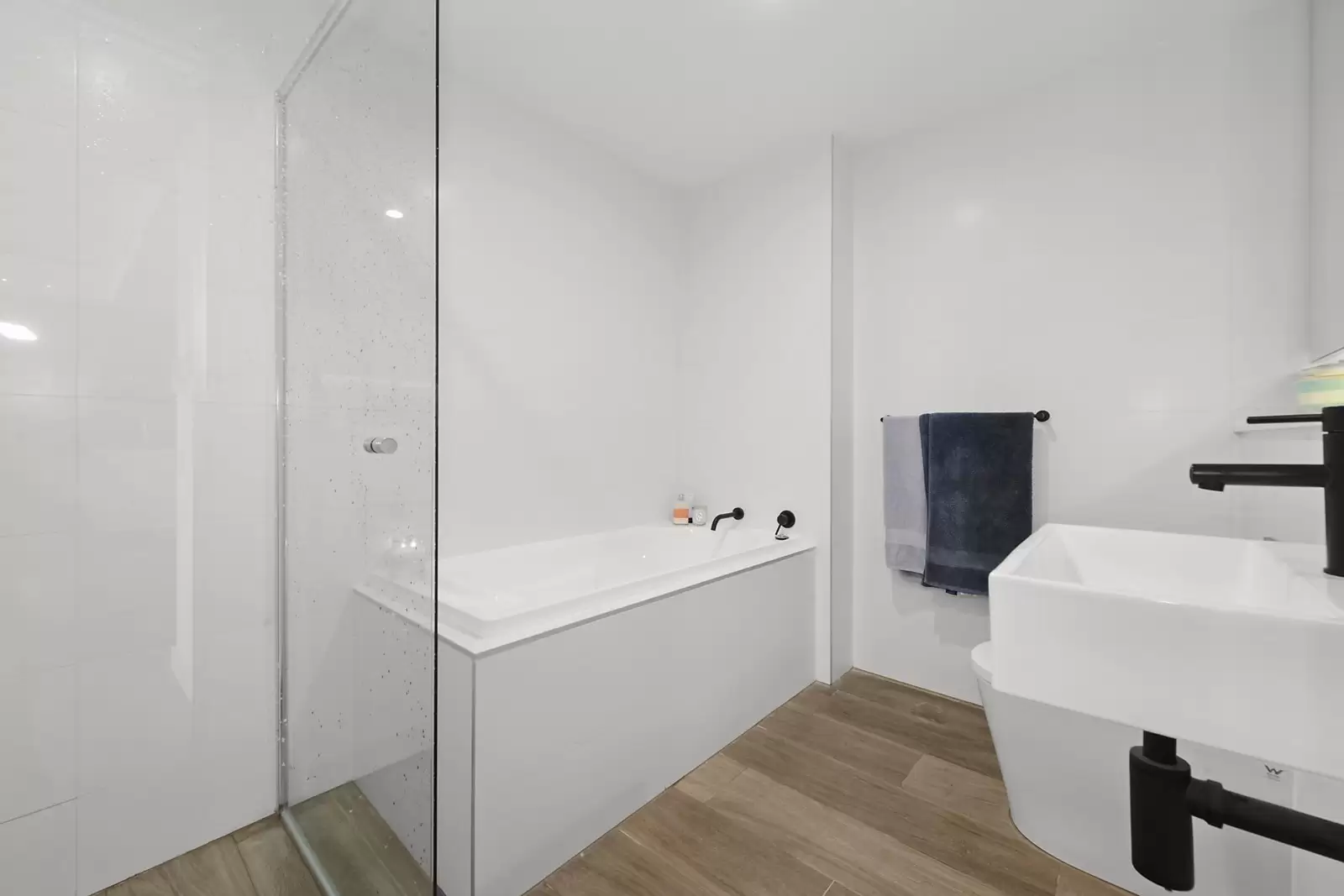 38/13-15 Mentmore Avenue, Rosebery Leased by Sydney Sotheby's International Realty - image 4