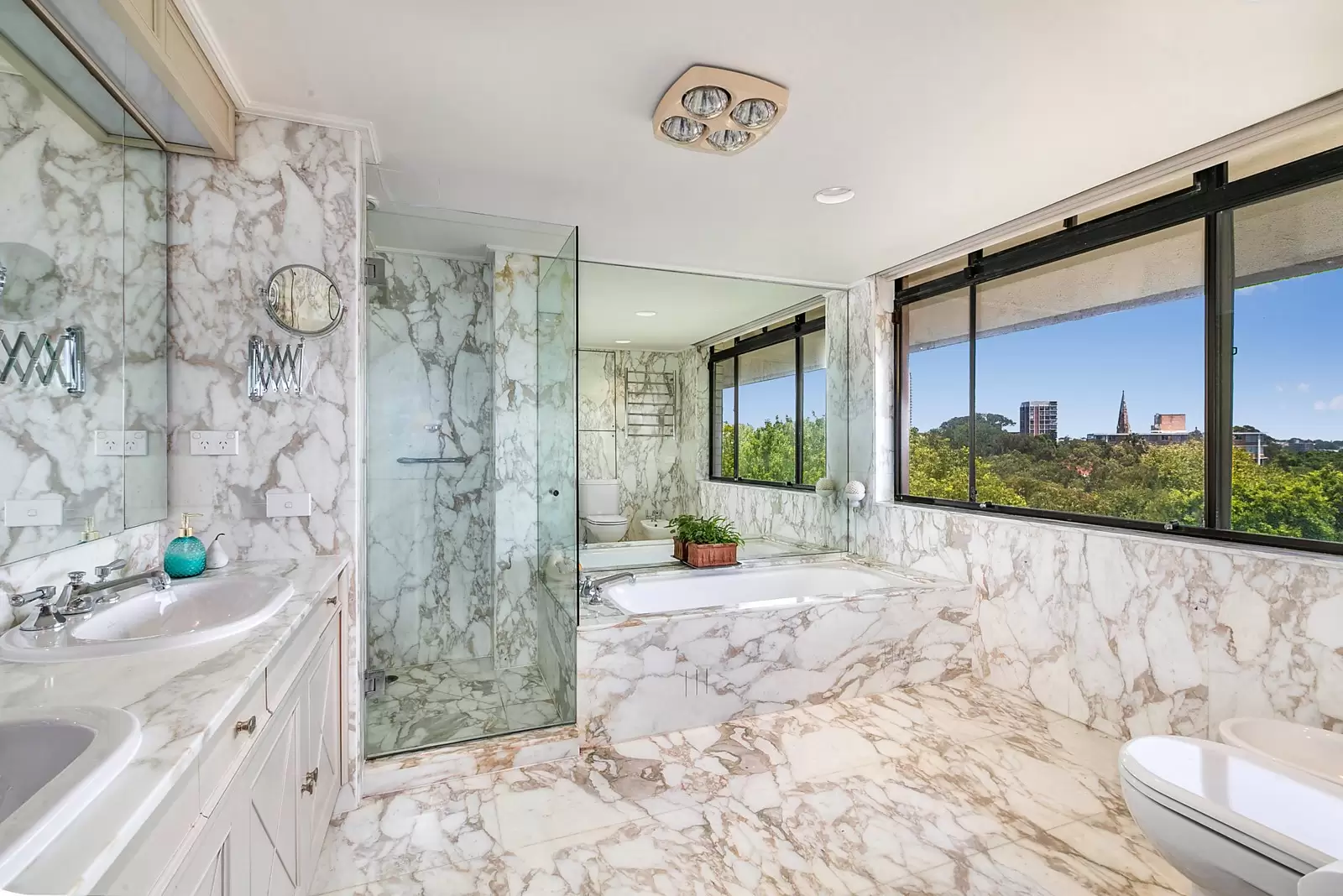 4/81 Darling Point Road, Darling Point Sold by Sydney Sotheby's International Realty - image 9