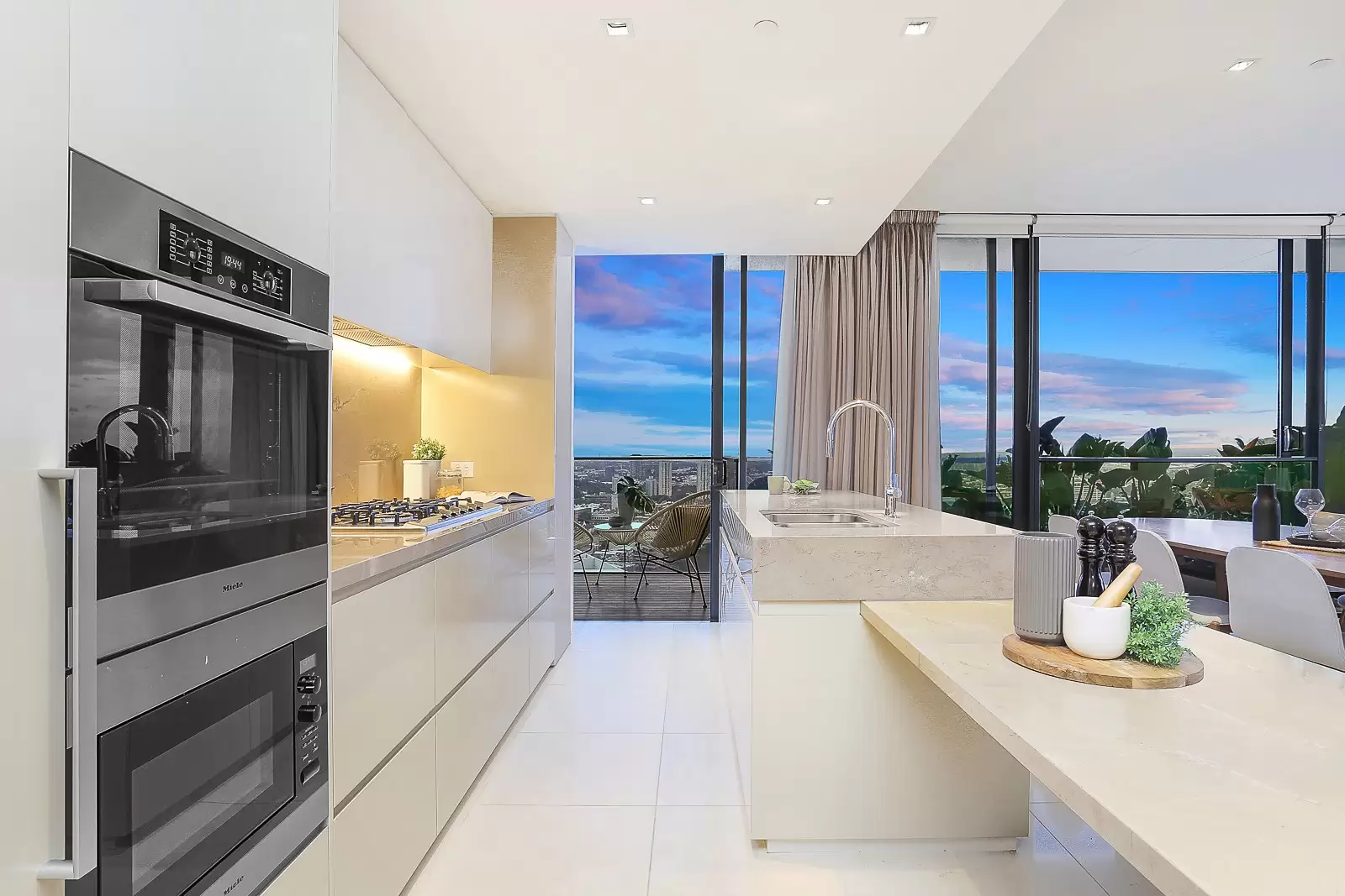 3107/1 Carlton Street, Chippendale Sold by Sydney Sotheby's International Realty - image 5