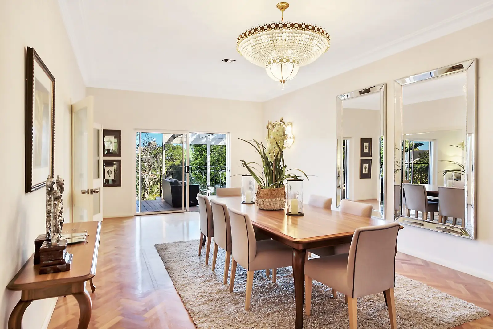 15 Rosslyn Street, Bellevue Hill Sold by Sydney Sotheby's International Realty - image 2