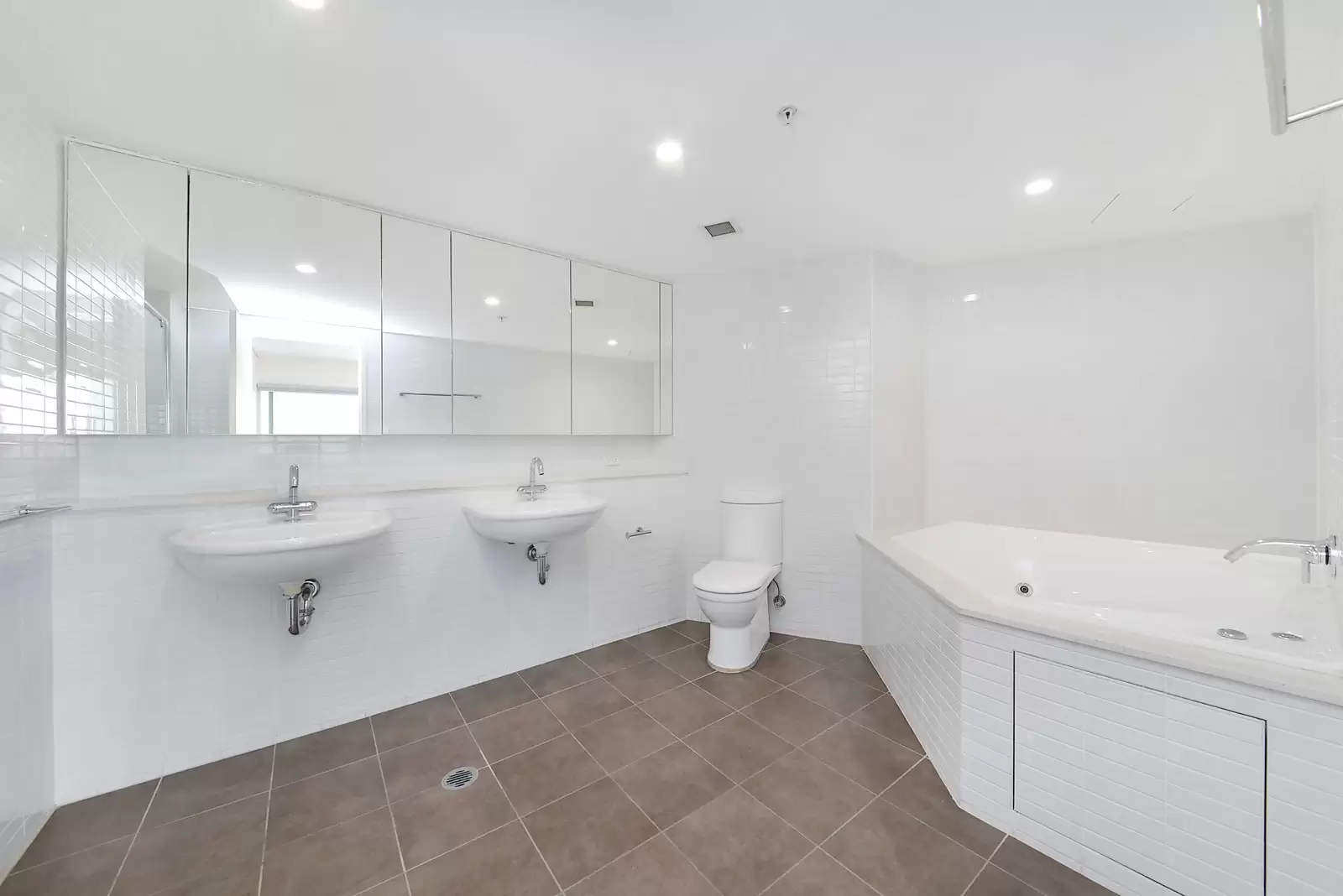31B/82-94 Darlinghurst Road, Potts Point Leased by Sydney Sotheby's International Realty - image 6