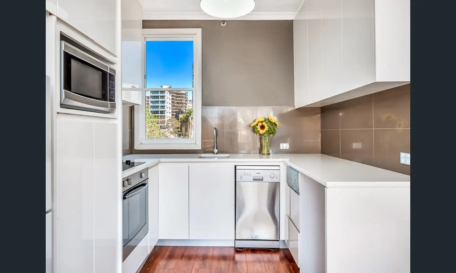11/83 Old South Head Road, Bondi Junction Leased by Sydney Sotheby's International Realty - image 3