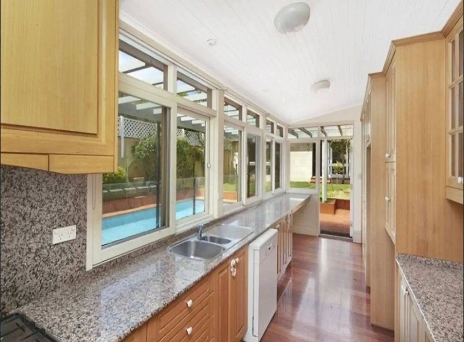23 Bon Accord Avenue, Bondi Junction Sold by Sydney Sotheby's International Realty - image 3