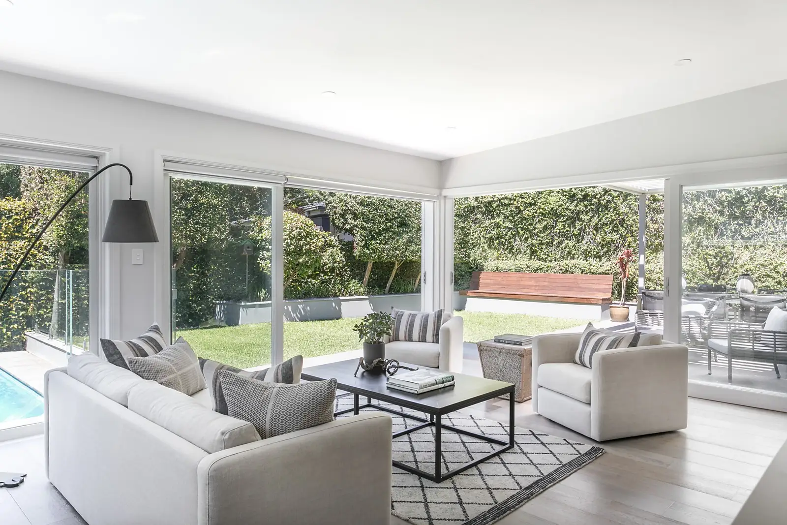 12 Milton Avenue, Woollahra Sold by Sydney Sotheby's International Realty - image 2