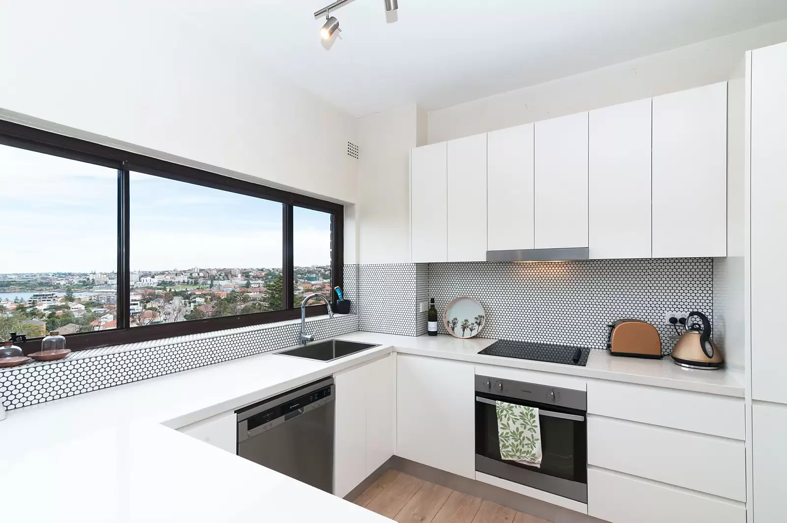8/44 Military Road, North Bondi Leased by Sydney Sotheby's International Realty - image 5