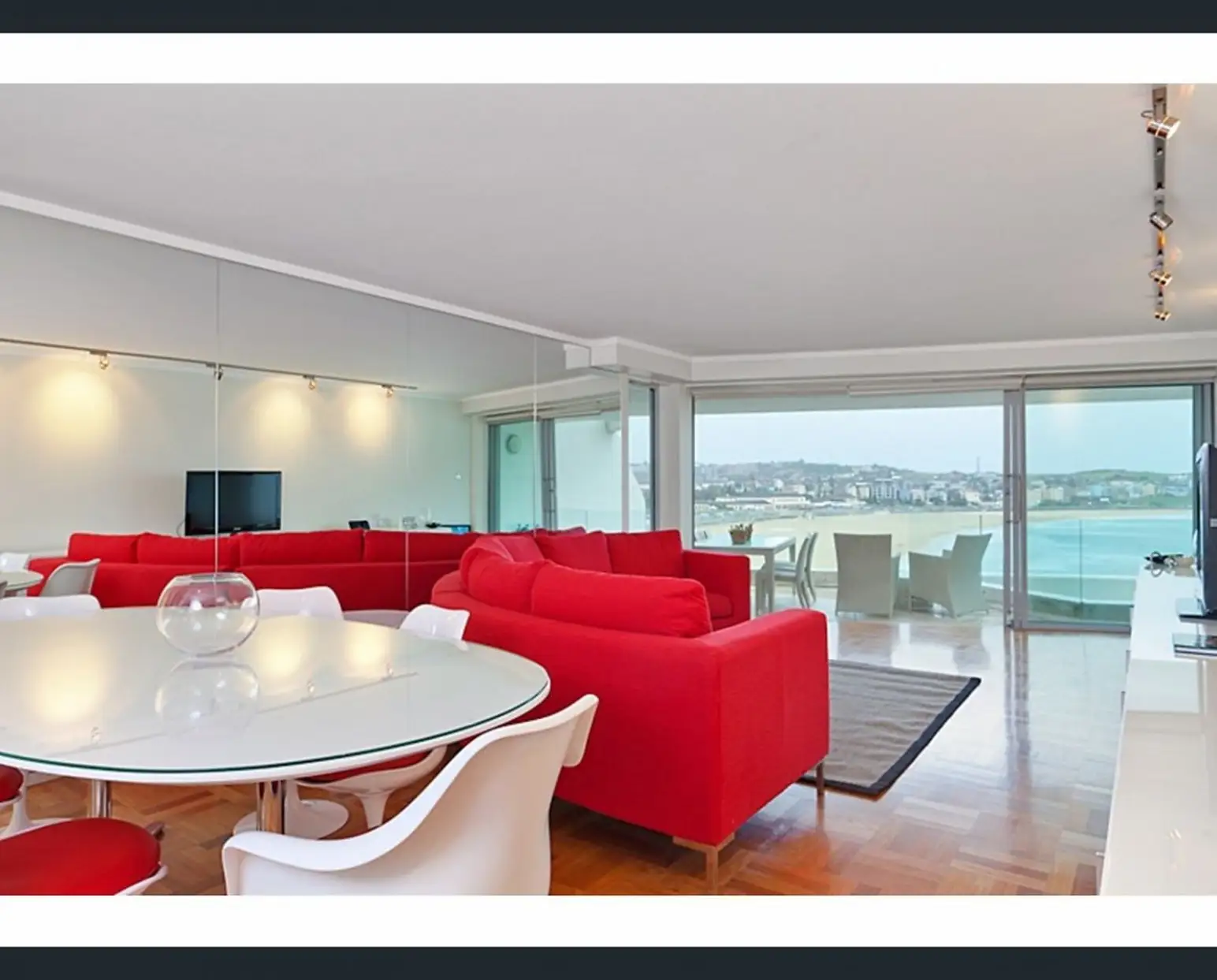12/2-4 Notts Avenue, Bondi Beach Leased by Sydney Sotheby's International Realty - image 3