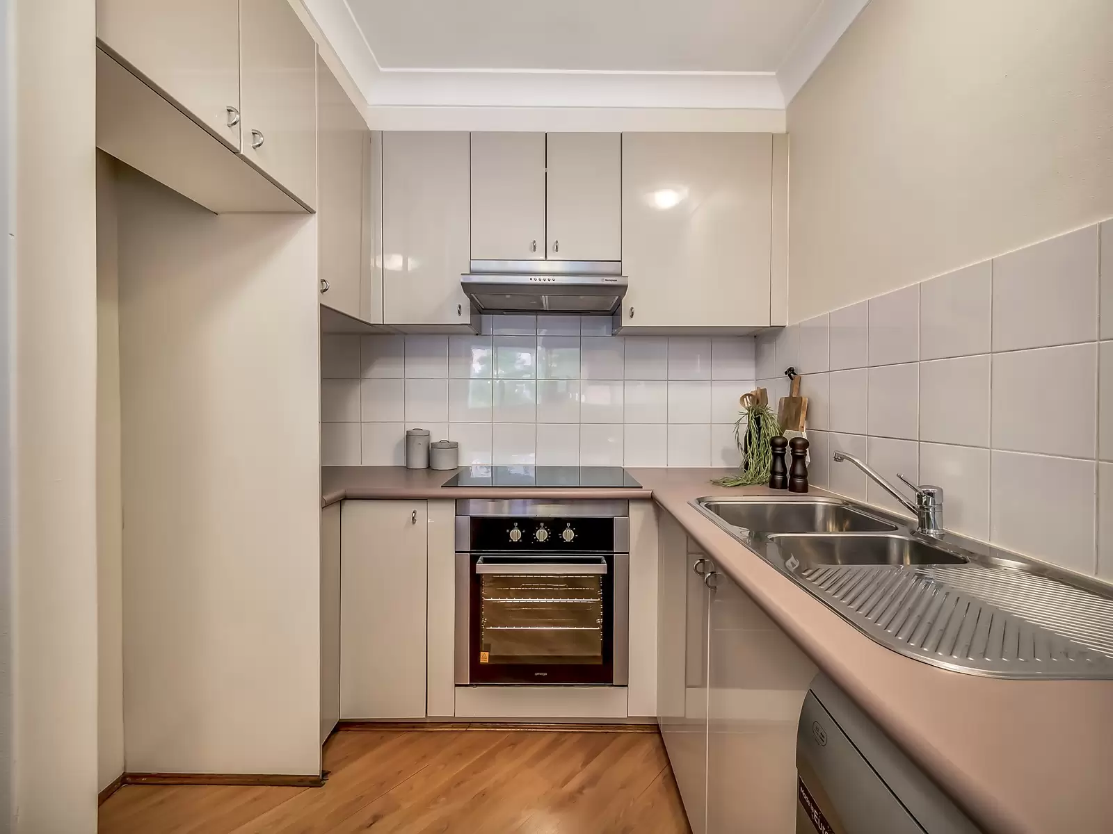 203/233 Pyrmont Street, Pyrmont Sold by Sydney Sotheby's International Realty - image 6