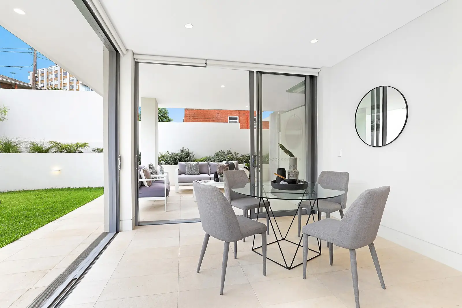 1/66-68 Ewos Parade, Cronulla Sold by Sydney Sotheby's International Realty - image 3