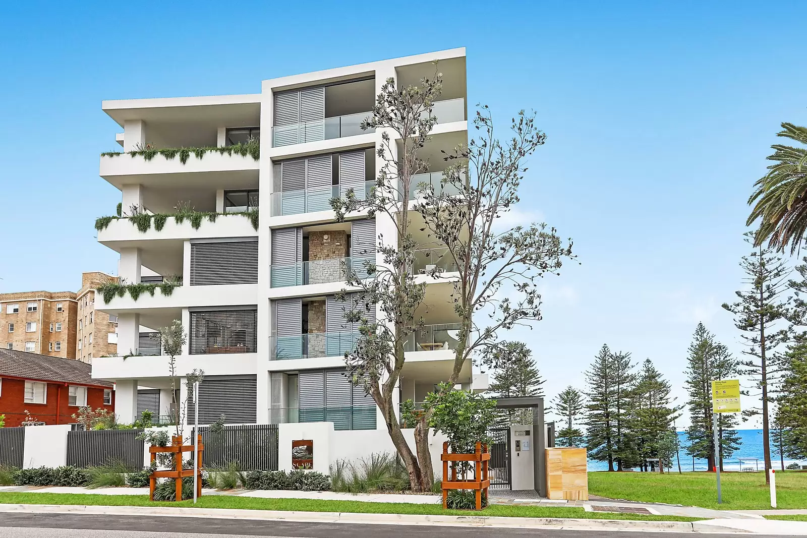 1/66-68 Ewos Parade, Cronulla Sold by Sydney Sotheby's International Realty - image 9